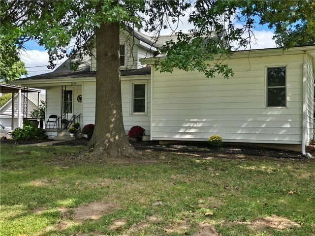2006 Eastridge Drive, Excelsior Springs, MO 64024
