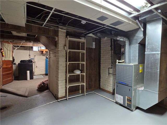 2006 Eastridge Drive, Excelsior Springs, MO 64024