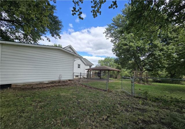 2006 Eastridge Drive, Excelsior Springs, MO 64024