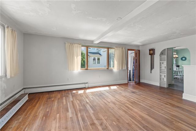 53 Green Street, Portsmouth, RI 02871