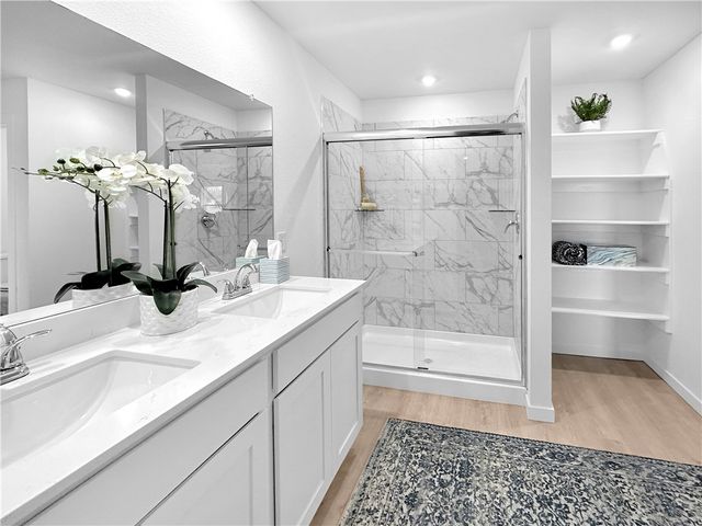 523 W Canada Drive, Farmington, AR 72730