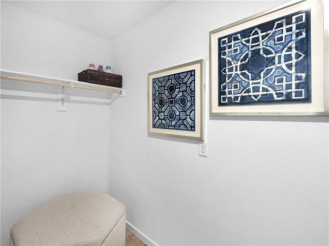 523 W Canada Drive, Farmington, AR 72730