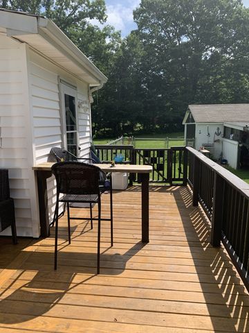 9912 Crossville Hwy, Sparta, TN 38583