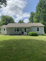 9912 Crossville Hwy, Sparta, TN 38583