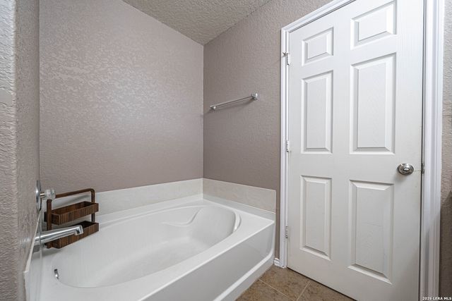 8931 Preserve Trl, San Antonio, TX 78254