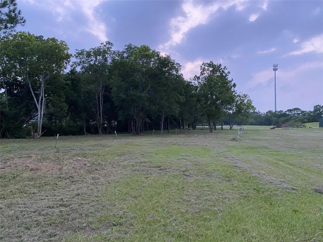 2609 Hughes Road, Dickinson, TX 77539