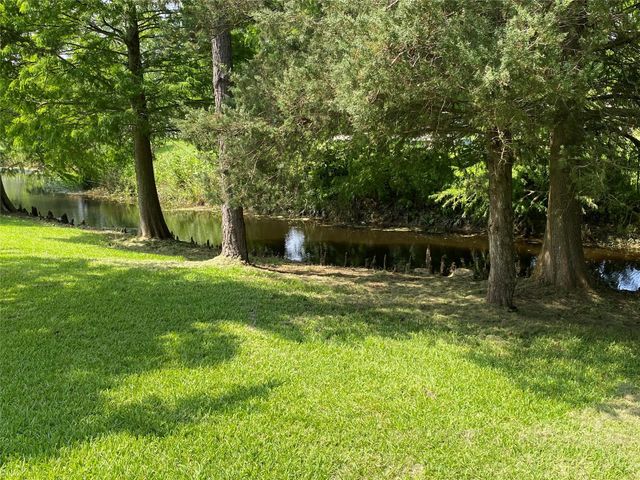 2609 Hughes Road, Dickinson, TX 77539