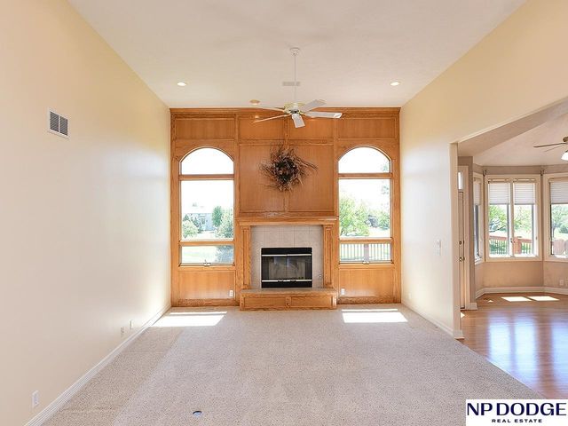 2409 Leigh Lane, Papillion, NE 68133