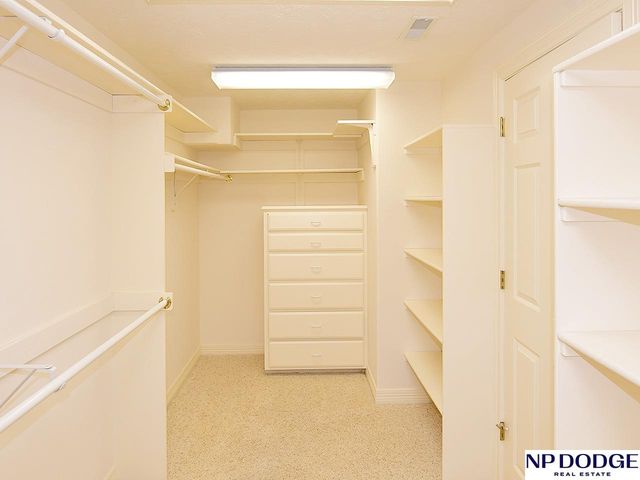 2409 Leigh Lane, Papillion, NE 68133
