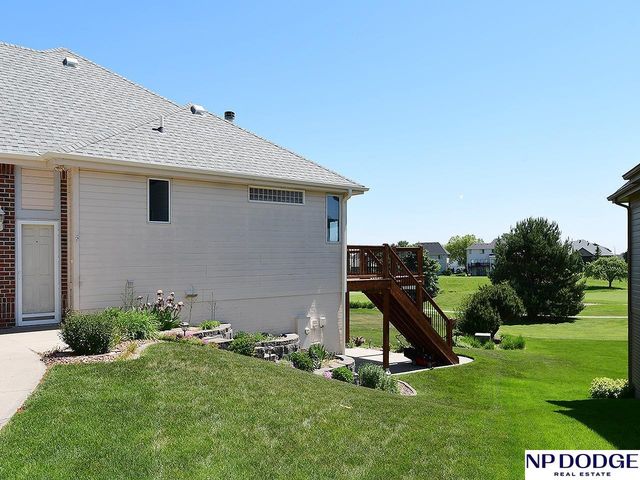 2409 Leigh Lane, Papillion, NE 68133