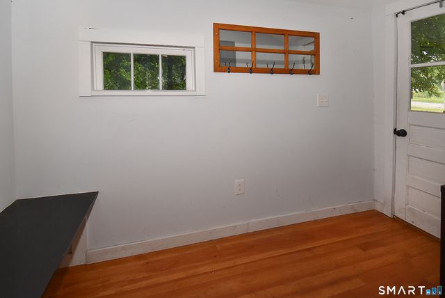 2 Broad Brook Road, Enfield, CT 06082