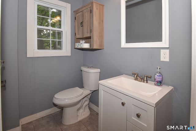 2 Broad Brook Road, Enfield, CT 06082