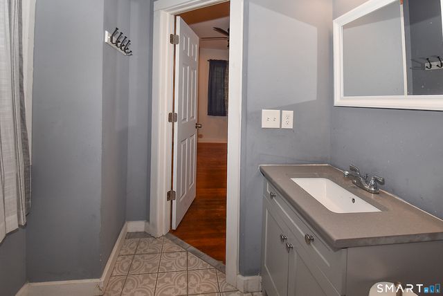 2 Broad Brook Road, Enfield, CT 06082