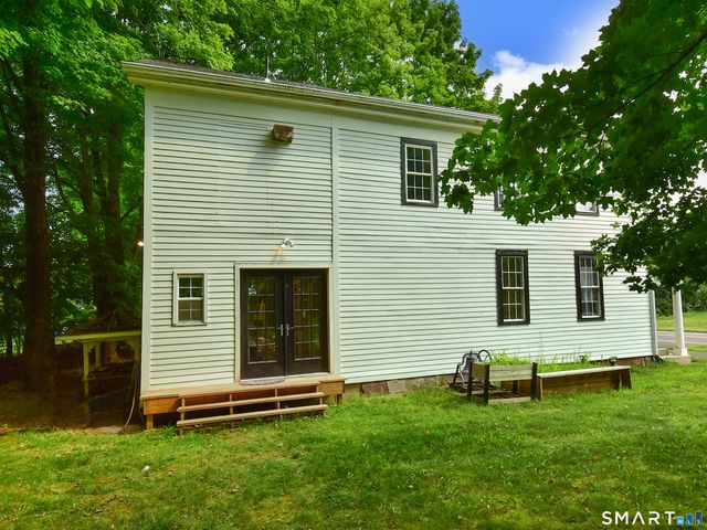 2 Broad Brook Road, Enfield, CT 06082