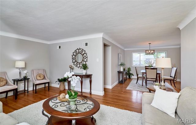 1700 Saint Denis Street, Florissant, MO 63033