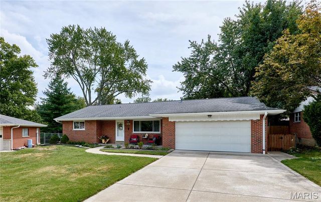 1700 Saint Denis Street, Florissant, MO 63033