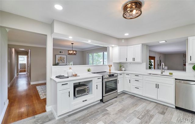 1700 Saint Denis Street, Florissant, MO 63033