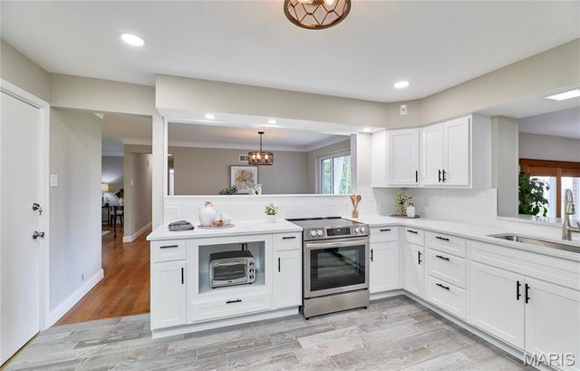 1700 Saint Denis Street, Florissant, MO 63033