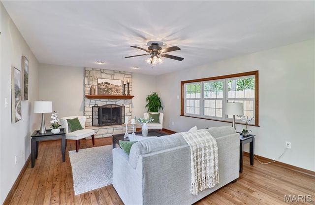 1700 Saint Denis Street, Florissant, MO 63033
