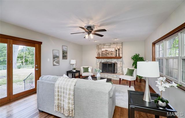 1700 Saint Denis Street, Florissant, MO 63033