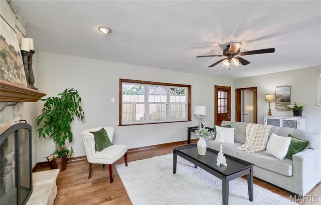 1700 Saint Denis Street, Florissant, MO 63033