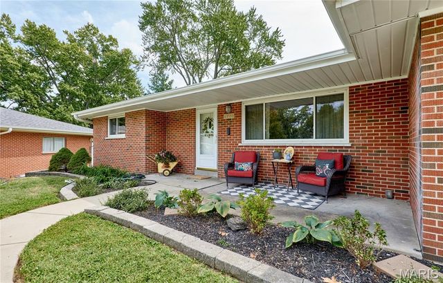 1700 Saint Denis Street, Florissant, MO 63033