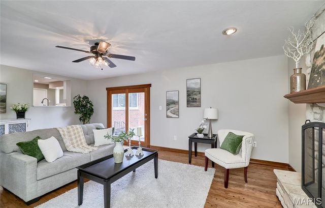1700 Saint Denis Street, Florissant, MO 63033