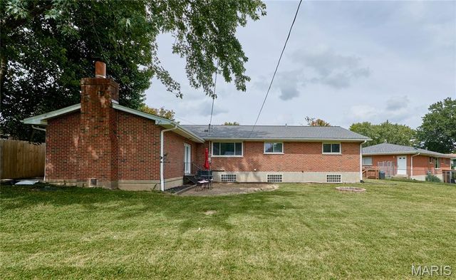 1700 Saint Denis Street, Florissant, MO 63033