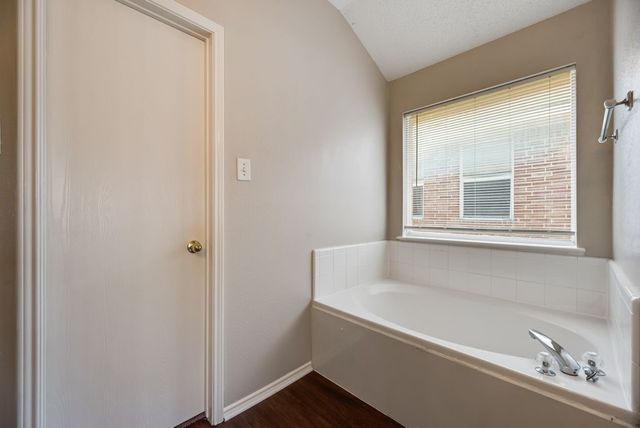 636 Canyon Place, Desoto, TX 75115