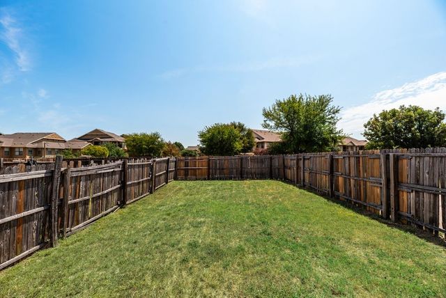 636 Canyon Place, Desoto, TX 75115