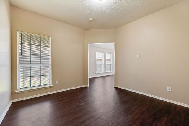 636 Canyon Place, Desoto, TX 75115