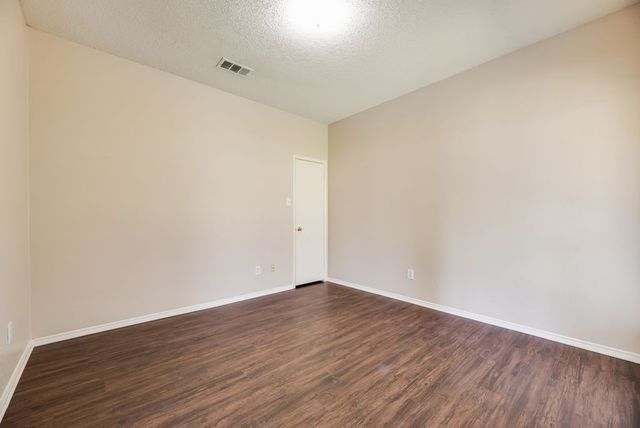 636 Canyon Place, Desoto, TX 75115