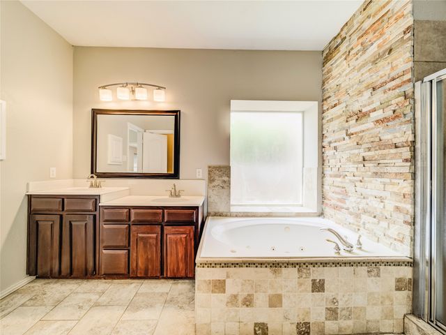 4618 Devonshire Drive, Grand Prairie, TX 75052