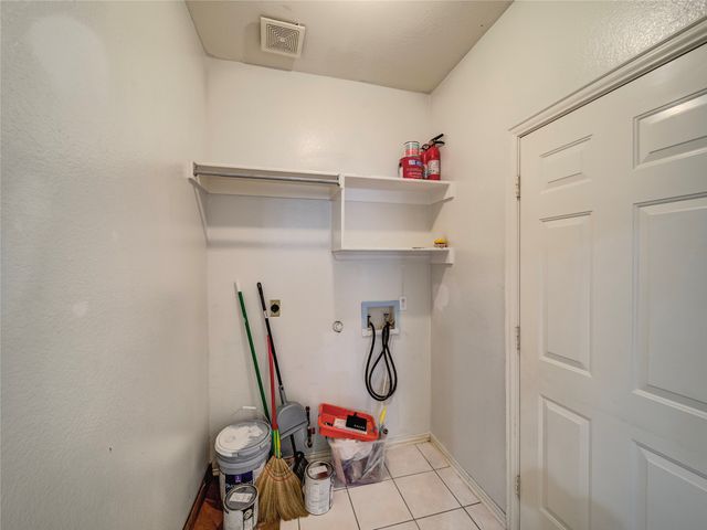 4618 Devonshire Drive, Grand Prairie, TX 75052