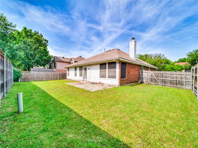 4618 Devonshire Drive, Grand Prairie, TX 75052