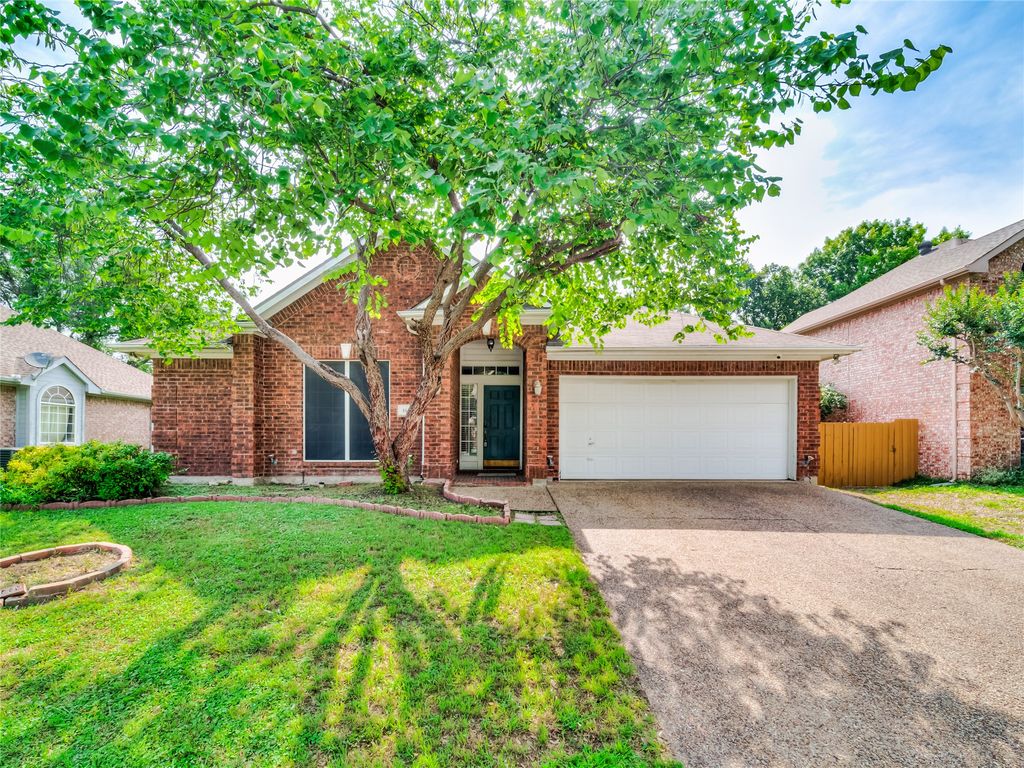 4618 Devonshire Drive, Grand Prairie, TX 75052