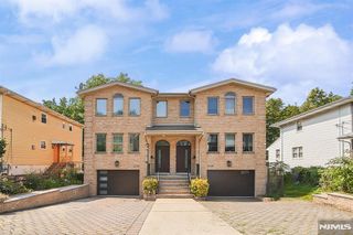 333 HIGHLAND Avenue A, Palisades Park, NJ 07650