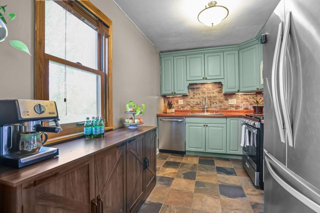 2693 5th Street E, Maplewood, MN 55119