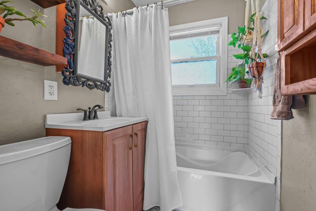 2693 5th Street E, Maplewood, MN 55119