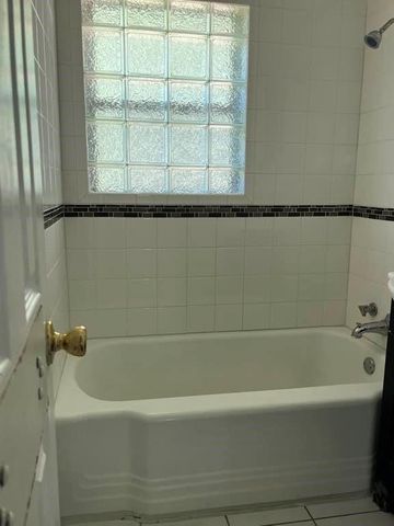 8958 E 54th Street S, Raytown, MO 64133