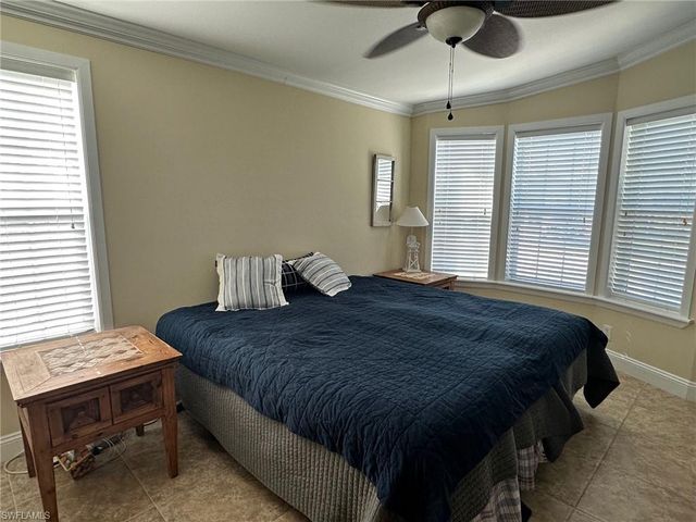 1066 Silver Lakes BLVD, Naples, FL 34114