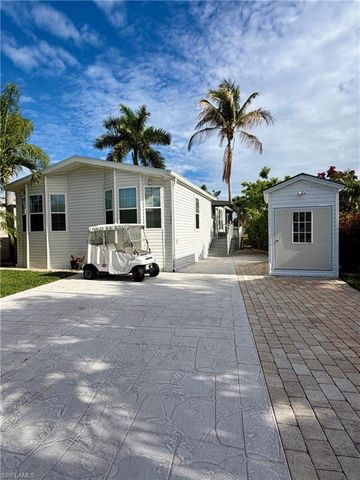 1066 Silver Lakes BLVD, Naples, FL 34114