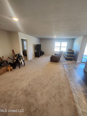 5268 Alpine Drive, Horn Lake, MS 38637