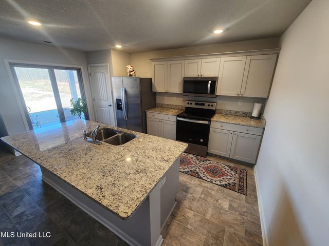 5268 Alpine Drive, Horn Lake, MS 38637