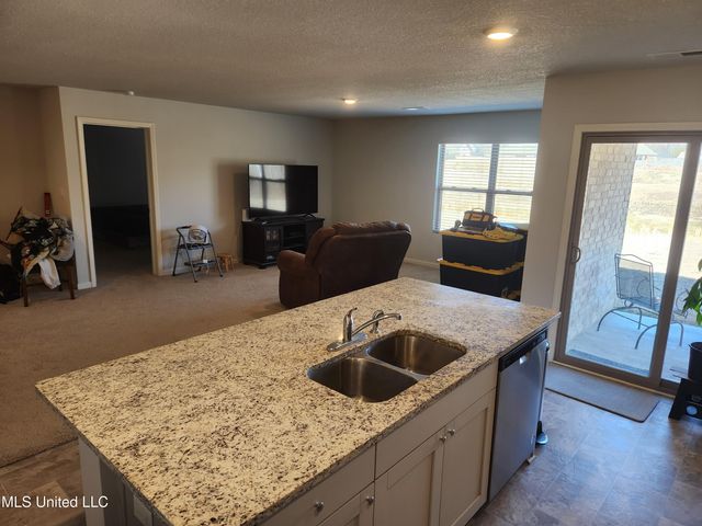 5268 Alpine Drive, Horn Lake, MS 38637