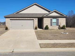 5268 Alpine Drive, Horn Lake, MS 38637