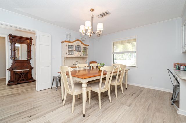 1305 Cypress Dr, El Dorado, AR 71730
