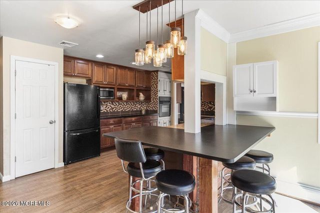 23 White Oak Drive, Colts Neck, NJ 07722