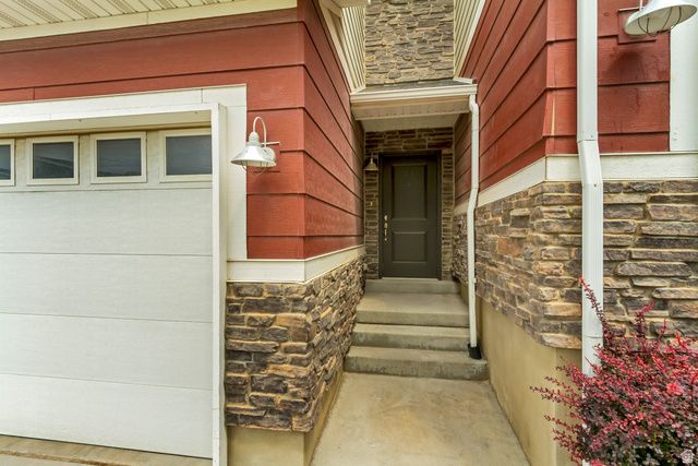 716 W BROAD STRIPES DR, Bluffdale, UT 84065