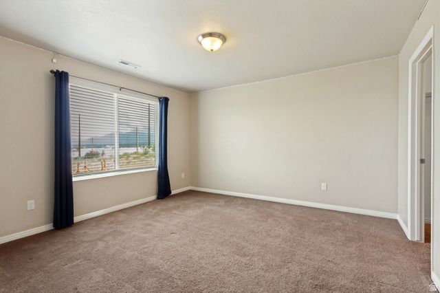 716 W BROAD STRIPES DR, Bluffdale, UT 84065